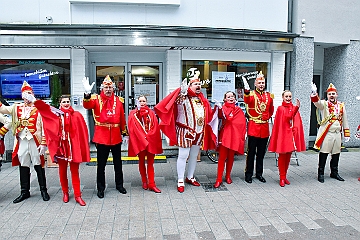 LachendSonnenw_2020-02-08_06 Premiere -„Lachender Sonnenwall“-… Der Sonnenwall 8. Februar 2020- Karnevalshochburg in der Duisburger City. Straßenkarneval, eine Gemeinschaftsveranstaltung...