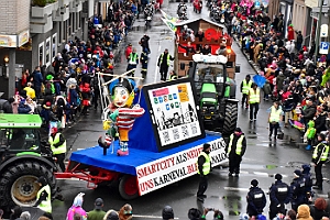 Rosenmontagszug_2020-02-24_009 Rosenmontag 2020 Das Wecken Sr. Tollität Prinz Sascha I. am WYNDHAM Hotel Duisburger Hof, das Prinzenfrühstück mit geladenen Gästen beim OB Sören Link im...