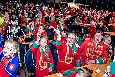 RosMon2023_Teil2_2023-02-20_002 Der Rosenmontagszug und mehr… - Das Rathaus in Jecken-Hand und dann zum Rosenmontagszug. Alle Zugteilnehmer mal aus einer „neuen“ Perspektive betrachtet. Danke...