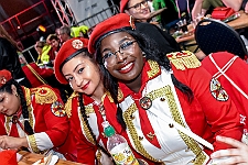 RosMon2023_Teil2_2023-02-20_008 Der Rosenmontagszug und mehr… - Das Rathaus in Jecken-Hand und dann zum Rosenmontagszug. Alle Zugteilnehmer mal aus einer „neuen“ Perspektive betrachtet. Danke...