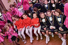 KiPriKuer_2024-01-07_010 7. Januar 2024 im WYNDHAM Hotel DUISBURGER HOF - Die Duisburger Kinderprinzen-Crew hat den Narrenthron erobert und startet in die Session. Im restlos...