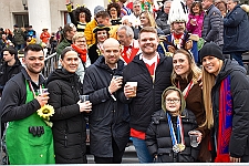 Rosenmontagszug_2024-02-12_004 Rosenmontag - 2024 - Höhepunkte und Abschied… - Wenn der Prinz erstmal geweckt ist, denn folgt der nächste Streich. Prinz Matthias I. erhält den Schlüssel vom...