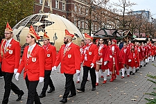 Sessionsauftakt_2024-11-16_004 Hoppeditzerwachen - Sessions-Auftakt 24/25 - Bei trockenem Novemberwetter zieht der Umzug mit den Gesellschaften über die Königstraße , vorbei am...