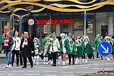 Sessionsauftakt_2024-11-16_006 Hoppeditzerwachen - Sessions-Auftakt 24/25 - Bei trockenem Novemberwetter zieht der Umzug mit den Gesellschaften über die Königstraße , vorbei am...
