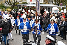 Sessionsauftakt_2024-11-16_014 Hoppeditzerwachen - Sessions-Auftakt 24/25 - Bei trockenem Novemberwetter zieht der Umzug mit den Gesellschaften über die Königstraße , vorbei am...