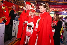Karneval_ONI_CE_2025-01-24_14 Impressionen - Karneval ON ICE - Zum dritten mal hieß in der PreZero Rheinlandhalle „Karneval ON ICE“. Eislaufen bei karnevalistischem Tönen. Dazu neu das...