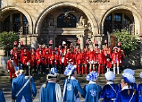 WeckenFruehstück_2025-03-03_20 Der Rosenmontag 2025 - Um 9:00 Uhr wird Prinz Holger II. mit Böllerschüssen vor dem IntercityHotel geweckt. Danach geht es dann zum Prinzenfrühstück zum OB...